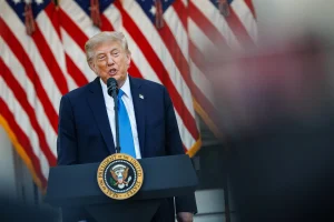 Trump exige a la Fed que baje tipos o dejará de comerciar con países con déficit con EEUU